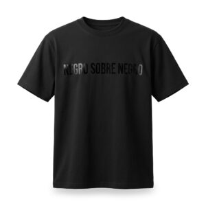 Camiseta «Negro sobre Negro» — Black Apparel